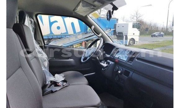 Buy Import Toyota Hiace White Car in Import - Dubai in Barh el Gazel Buy Import Toyota Hiace White Car in Import - Dubai in Barh el Gazel