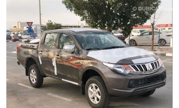 Buy Import Mitsubishi L200 Brown Car in Import - Dubai in Barh el Gazel Buy Import Mitsubishi L200 Brown Car in Import - Dubai in Barh el Gazel
