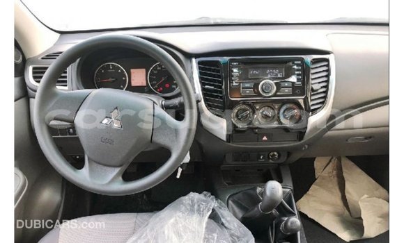 Buy Import Mitsubishi L200 Brown Car in Import - Dubai in Barh el Gazel Buy Import Mitsubishi L200 Brown Car in Import - Dubai in Barh el Gazel