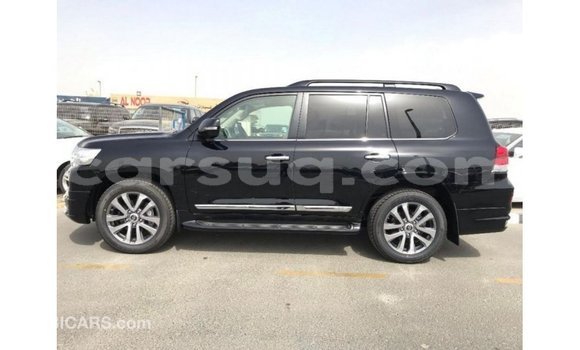Acheter Import Voiture Toyota Land Cruiser Noir à Import - Dubai, Barh el Gazel Acheter Import Voiture Toyota Land Cruiser Noir à Import - Dubai, Barh el Gazel