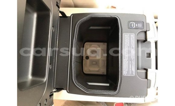 Acheter Import Voiture Toyota Land Cruiser Noir à Import - Dubai, Barh el Gazel Acheter Import Voiture Toyota Land Cruiser Noir à Import - Dubai, Barh el Gazel