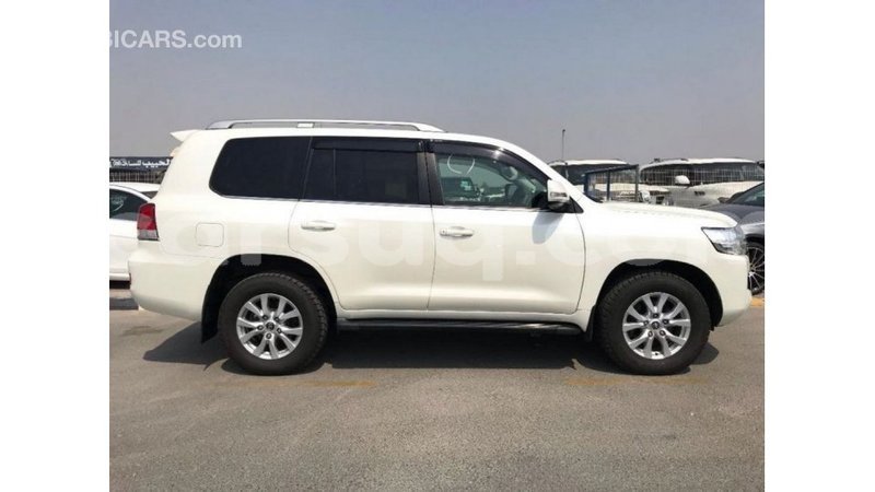 Big with watermark toyota land cruiser barh el gazel import dubai 2672