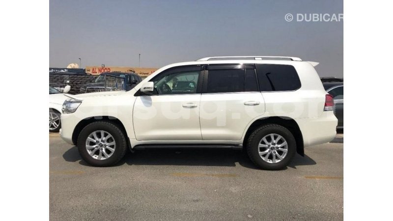 Big with watermark toyota land cruiser barh el gazel import dubai 2672