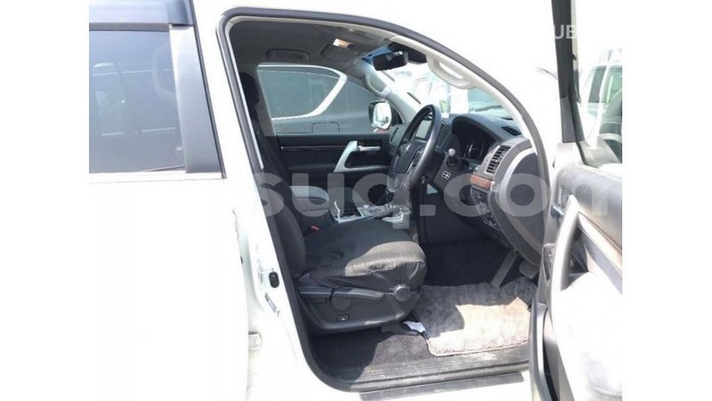 Big with watermark toyota land cruiser barh el gazel import dubai 2672