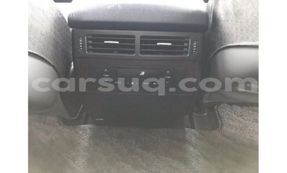 Buy Import Toyota Land Cruiser White Car in Import - Dubai in Barh el Gazel Buy Import Toyota Land Cruiser White Car in Import - Dubai in Barh el Gazel
