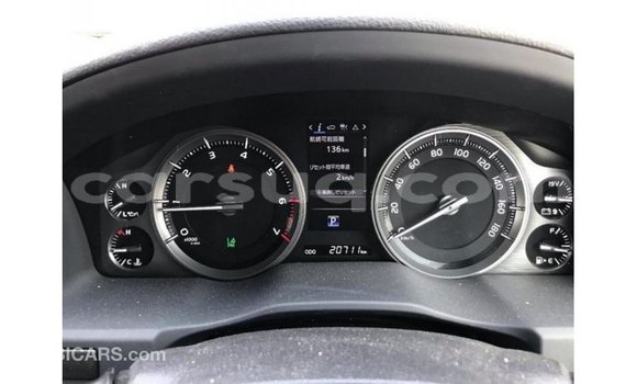 Buy Import Toyota Land Cruiser White Car in Import - Dubai in Barh el Gazel Buy Import Toyota Land Cruiser White Car in Import - Dubai in Barh el Gazel