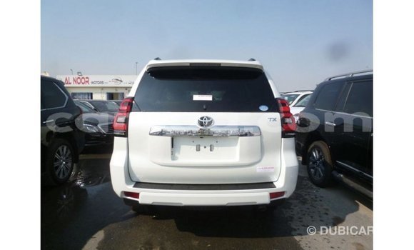 Acheter Import Voiture Toyota Prado Blanc à Import - Dubai, Barh el Gazel Acheter Import Voiture Toyota Prado Blanc à Import - Dubai, Barh el Gazel