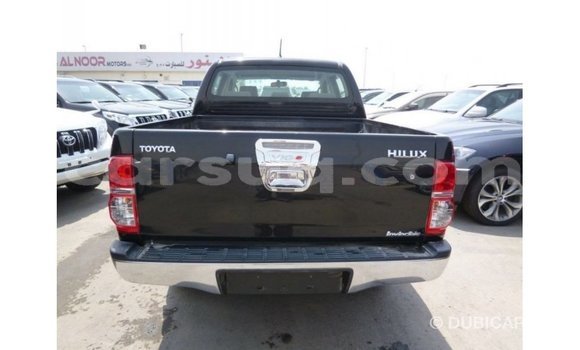 Acheter Import Voiture Toyota Hilux Noir à Import - Dubai, Barh el Gazel Acheter Import Voiture Toyota Hilux Noir à Import - Dubai, Barh el Gazel