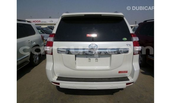 Acheter Import Voiture Toyota Prado Blanc à Import - Dubai, Barh el Gazel Acheter Import Voiture Toyota Prado Blanc à Import - Dubai, Barh el Gazel