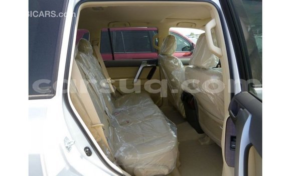 Acheter Import Voiture Toyota Prado Blanc à Import - Dubai, Barh el Gazel Acheter Import Voiture Toyota Prado Blanc à Import - Dubai, Barh el Gazel