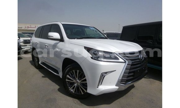 Acheter Import Voiture Lexus LX Blanc à Import - Dubai, Barh el Gazel Acheter Import Voiture Lexus LX Blanc à Import - Dubai, Barh el Gazel
