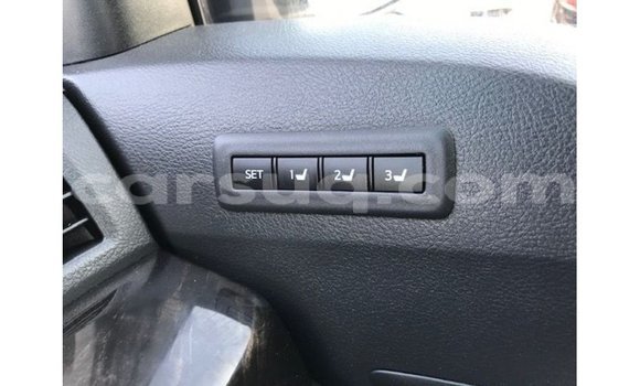 Acheter Import Voiture Toyota Vellfire Blanc à Import - Dubai, Barh el Gazel Acheter Import Voiture Toyota Vellfire Blanc à Import - Dubai, Barh el Gazel