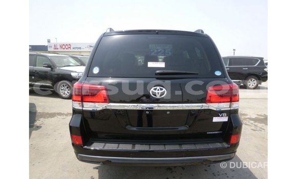Acheter Import Voiture Toyota Land Cruiser Noir à Import - Dubai, Barh el Gazel Acheter Import Voiture Toyota Land Cruiser Noir à Import - Dubai, Barh el Gazel