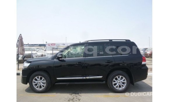 Acheter Import Voiture Toyota Land Cruiser Noir à Import - Dubai, Barh el Gazel Acheter Import Voiture Toyota Land Cruiser Noir à Import - Dubai, Barh el Gazel
