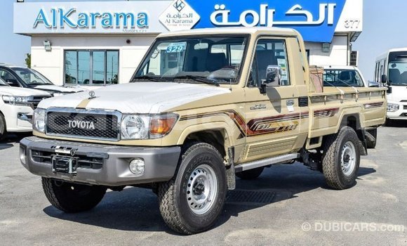 Buy Import Toyota Land Cruiser Beige Car in Import - Dubai in Barh el Gazel Buy Import Toyota Land Cruiser Beige Car in Import - Dubai in Barh el Gazel