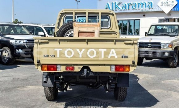 Buy Import Toyota Land Cruiser Beige Car in Import - Dubai in Barh el Gazel Buy Import Toyota Land Cruiser Beige Car in Import - Dubai in Barh el Gazel