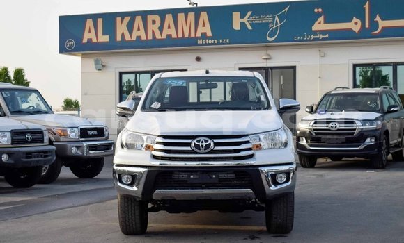 Buy Import Toyota Hilux White Car in Import - Dubai in Barh el Gazel Buy Import Toyota Hilux White Car in Import - Dubai in Barh el Gazel