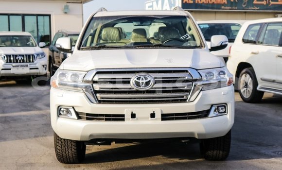Buy Import Toyota Land Cruiser White Car in Import - Dubai in Barh el Gazel Buy Import Toyota Land Cruiser White Car in Import - Dubai in Barh el Gazel