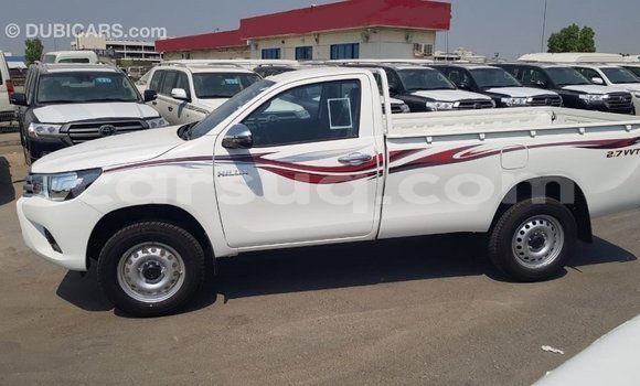 Buy Import Toyota Hilux White Car in Import - Dubai in Barh el Gazel Buy Import Toyota Hilux White Car in Import - Dubai in Barh el Gazel