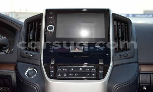 Buy Import Toyota Land Cruiser White Car in Import - Dubai in Barh el Gazel Buy Import Toyota Land Cruiser White Car in Import - Dubai in Barh el Gazel