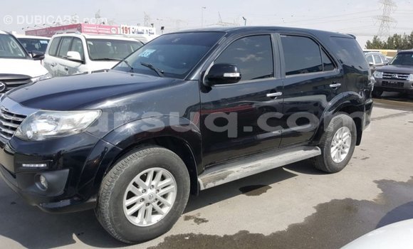 Acheter Import Voiture Toyota Fortuner Noir à Import - Dubai, Barh el Gazel Acheter Import Voiture Toyota Fortuner Noir à Import - Dubai, Barh el Gazel
