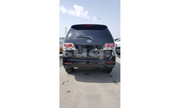 Acheter Import Voiture Toyota Fortuner Noir à Import - Dubai, Barh el Gazel Acheter Import Voiture Toyota Fortuner Noir à Import - Dubai, Barh el Gazel