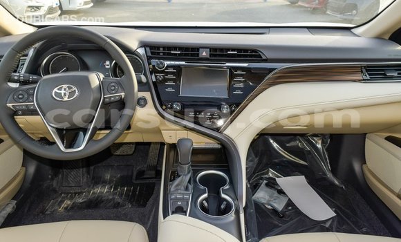 Acheter Import Voiture Toyota Camry Blanc à Import - Dubai, Barh el Gazel Acheter Import Voiture Toyota Camry Blanc à Import - Dubai, Barh el Gazel