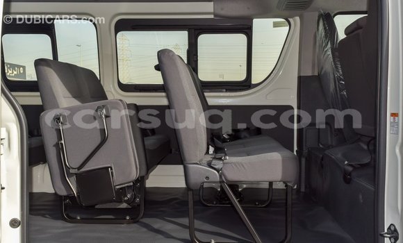 Acheter Import Voiture Toyota Hiace Blanc à Import - Dubai, Barh el Gazel Acheter Import Voiture Toyota Hiace Blanc à Import - Dubai, Barh el Gazel