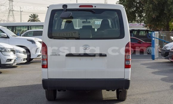 Acheter Import Voiture Toyota Hiace Blanc à Import - Dubai, Barh el Gazel Acheter Import Voiture Toyota Hiace Blanc à Import - Dubai, Barh el Gazel