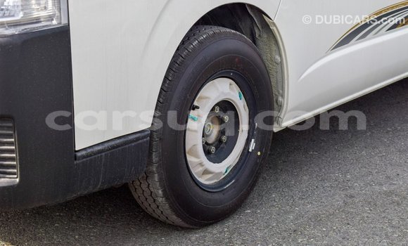 Acheter Import Voiture Toyota Hiace Blanc à Import - Dubai, Barh el Gazel Acheter Import Voiture Toyota Hiace Blanc à Import - Dubai, Barh el Gazel