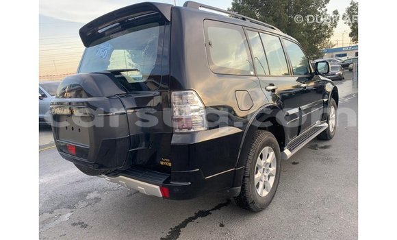 Acheter Import Voiture Mitsubishi Pajero Noir à Import - Dubai, Barh el Gazel Acheter Import Voiture Mitsubishi Pajero Noir à Import - Dubai, Barh el Gazel