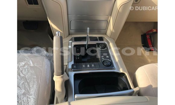 Acheter Import Voiture Toyota Land Cruiser Blanc à Import - Dubai, Barh el Gazel Acheter Import Voiture Toyota Land Cruiser Blanc à Import - Dubai, Barh el Gazel