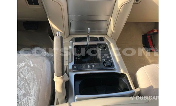 Acheter Import Voiture Toyota Land Cruiser Blanc à Import - Dubai, Barh el Gazel Acheter Import Voiture Toyota Land Cruiser Blanc à Import - Dubai, Barh el Gazel