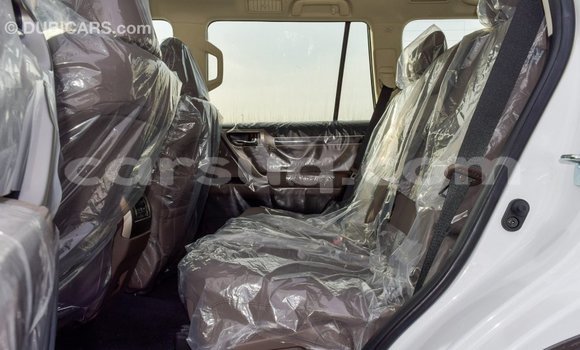 Acheter Import Voiture Lexus GX Blanc à Import - Dubai, Barh el Gazel Acheter Import Voiture Lexus GX Blanc à Import - Dubai, Barh el Gazel
