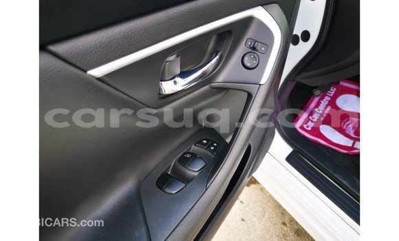 Acheter Import Voiture Nissan Altima Blanc à Import - Dubai, Barh el Gazel Acheter Import Voiture Nissan Altima Blanc à Import - Dubai, Barh el Gazel