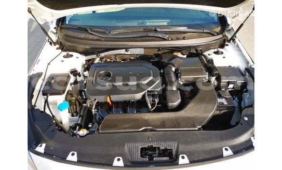 Acheter Import Voiture Hyundai Sonata Blanc à Import - Dubai, Barh el Gazel Acheter Import Voiture Hyundai Sonata Blanc à Import - Dubai, Barh el Gazel