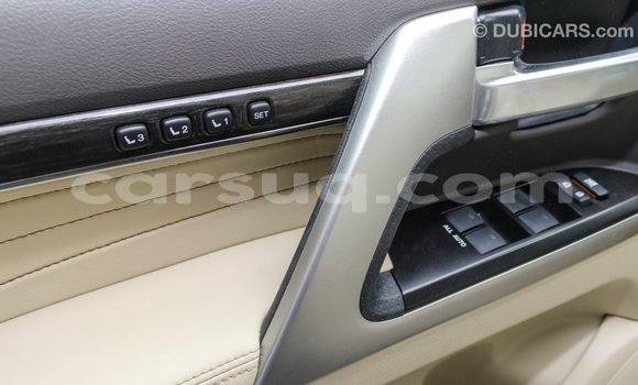 Acheter Import Voiture Toyota Land Cruiser Noir à Import - Dubai, Barh el Gazel Acheter Import Voiture Toyota Land Cruiser Noir à Import - Dubai, Barh el Gazel