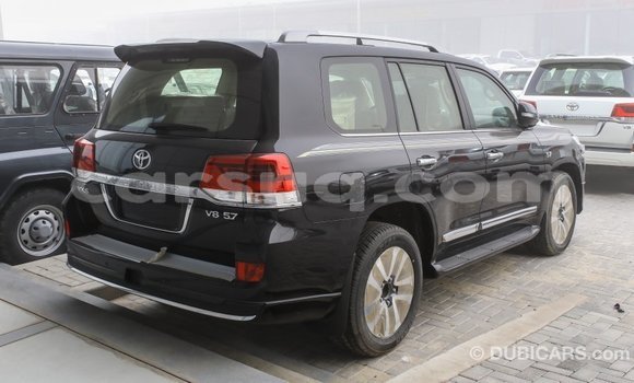 Acheter Import Voiture Toyota Land Cruiser Noir à Import - Dubai, Barh el Gazel Acheter Import Voiture Toyota Land Cruiser Noir à Import - Dubai, Barh el Gazel