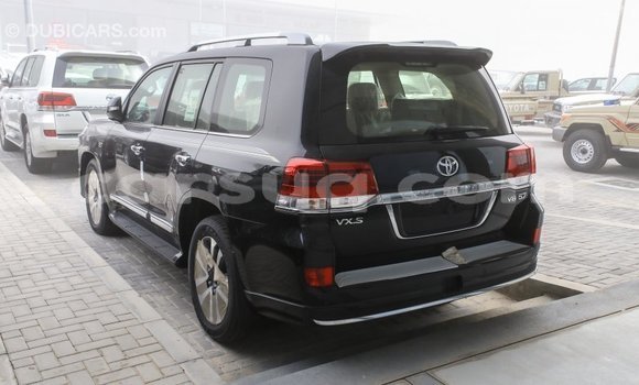 Acheter Import Voiture Toyota Land Cruiser Noir à Import - Dubai, Barh el Gazel Acheter Import Voiture Toyota Land Cruiser Noir à Import - Dubai, Barh el Gazel