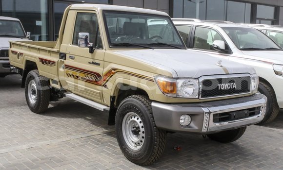 Acheter Import Voiture Toyota Land Cruiser Beige à Import - Dubai, Barh el Gazel Acheter Import Voiture Toyota Land Cruiser Beige à Import - Dubai, Barh el Gazel