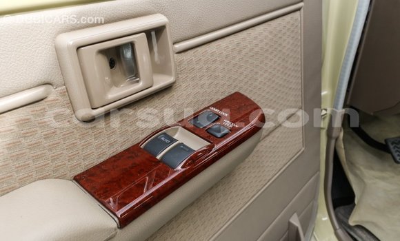 Acheter Import Voiture Toyota Land Cruiser Beige à Import - Dubai, Barh el Gazel Acheter Import Voiture Toyota Land Cruiser Beige à Import - Dubai, Barh el Gazel