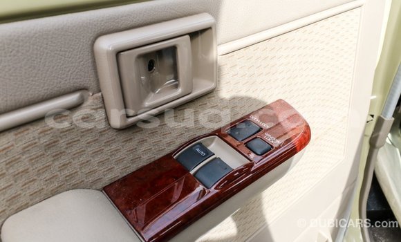 Acheter Import Voiture Toyota Land Cruiser Beige à Import - Dubai, Barh el Gazel Acheter Import Voiture Toyota Land Cruiser Beige à Import - Dubai, Barh el Gazel