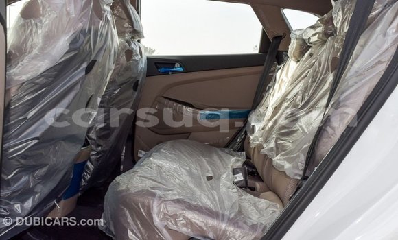 Acheter Import Voiture Hyundai Tucson Blanc à Import - Dubai, Barh el Gazel Acheter Import Voiture Hyundai Tucson Blanc à Import - Dubai, Barh el Gazel