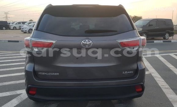 Acheter Import Voiture Toyota Highlander Autre à Import - Dubai, Barh el Gazel Acheter Import Voiture Toyota Highlander Autre à Import - Dubai, Barh el Gazel
