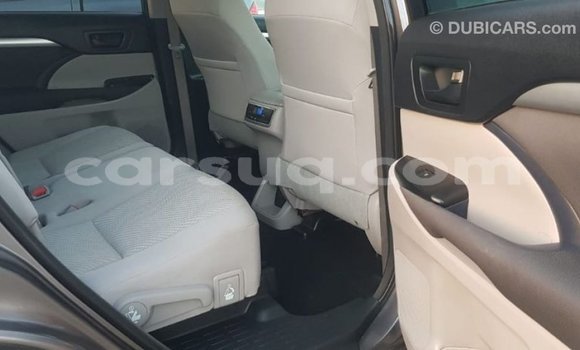 Acheter Import Voiture Toyota Highlander Autre à Import - Dubai, Barh el Gazel Acheter Import Voiture Toyota Highlander Autre à Import - Dubai, Barh el Gazel