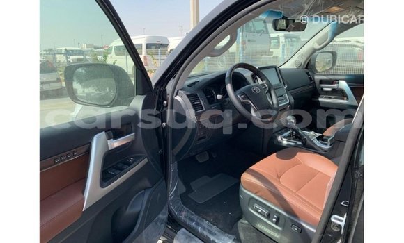 Buy Import Toyota Land Cruiser Black Car in Import - Dubai in Barh el Gazel Buy Import Toyota Land Cruiser Black Car in Import - Dubai in Barh el Gazel