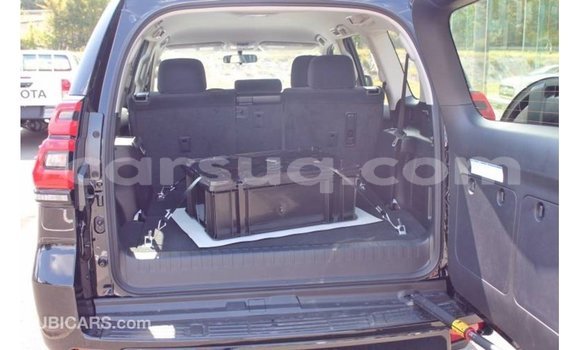 Buy Import Toyota Hilux Black Car in Import - Dubai in Barh el Gazel Buy Import Toyota Hilux Black Car in Import - Dubai in Barh el Gazel