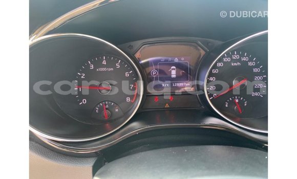 Acheter Import Voiture Kia Carnival Blanc à Import - Dubai, Barh el Gazel Acheter Import Voiture Kia Carnival Blanc à Import - Dubai, Barh el Gazel