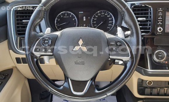 Acheter Import Voiture Mitsubishi Outlander Blanc à Import - Dubai, Barh el Gazel Acheter Import Voiture Mitsubishi Outlander Blanc à Import - Dubai, Barh el Gazel