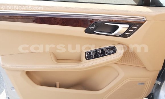 Acheter Import Voiture Porsche Macan Autre à Import - Dubai, Barh el Gazel Acheter Import Voiture Porsche Macan Autre à Import - Dubai, Barh el Gazel